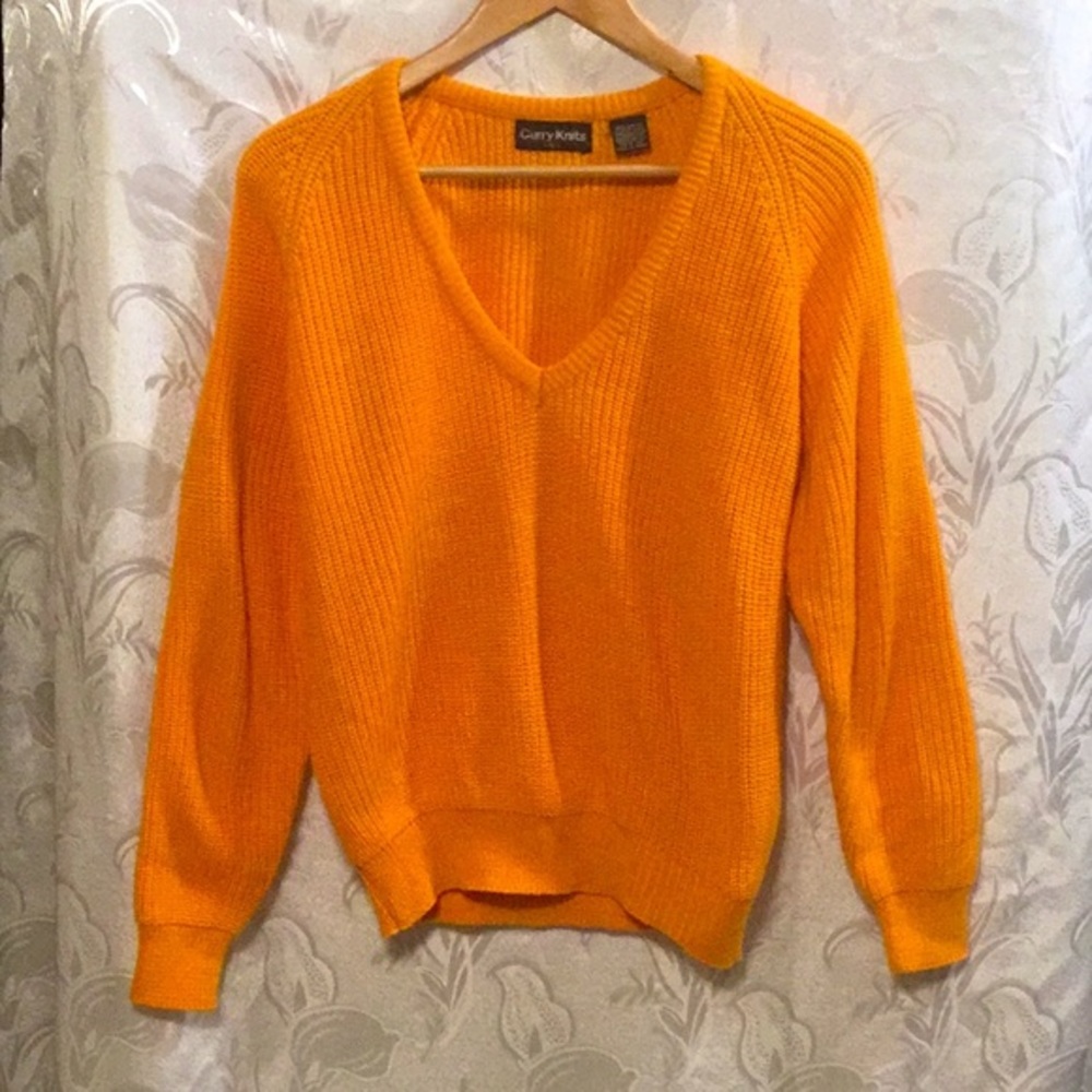 CURRY KNITS GOLD RIBBED SWEATER SIZE S
